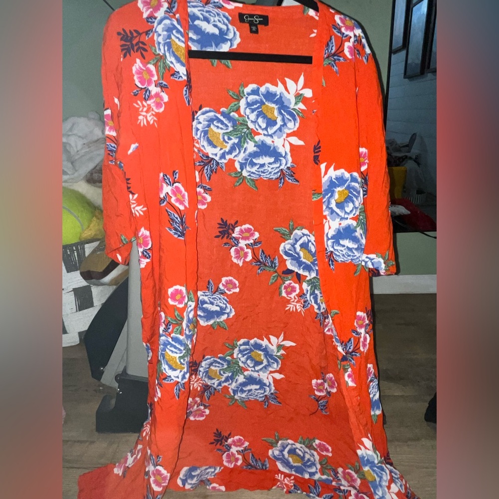 Cardigan with side slits